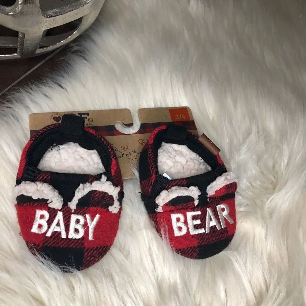 Baby bear buffalo plaid dearfoams slippers 3-4 mnt